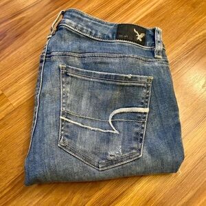 AEO Destroyed Super Stretch Jeggings